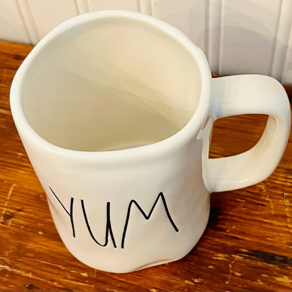 Rae Dunn YUM Coffee/Tea mug - Picture 2 of 2